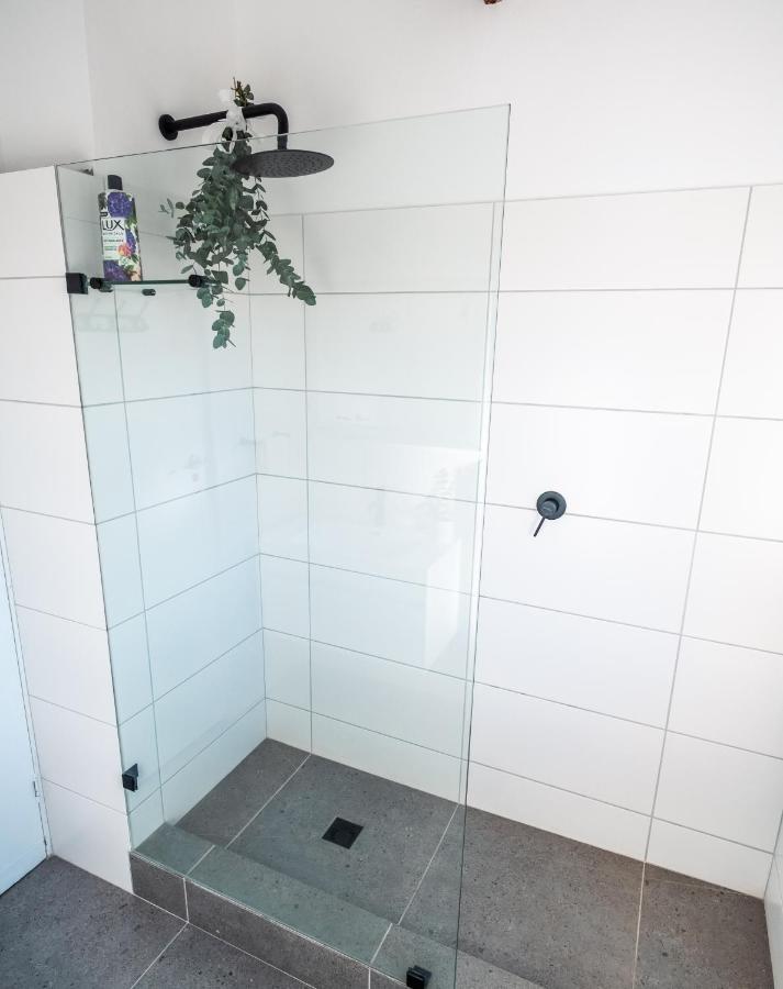 סטלנבוש Luxury Suite Near Church Street מראה חיצוני תמונה